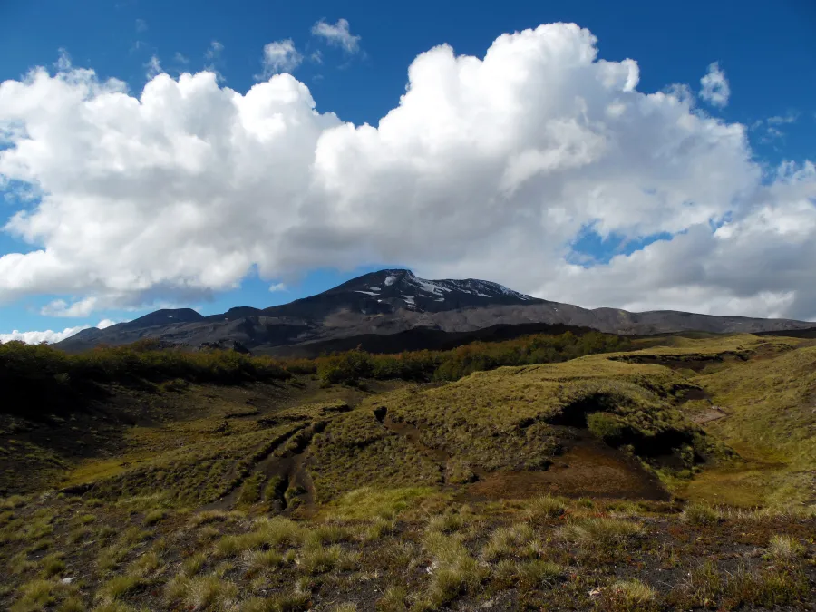 Volcán Quetrupillán en el Parque Nacional Villarrica, Región de La Araucanía, Chile.